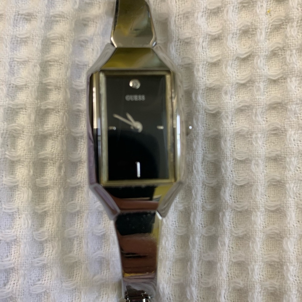 Guess Watch - Picture 2 of 4